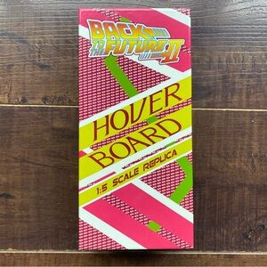 BNIB Back To The Future II 1:5
Scale Hover Board (Loot Crate Exclusive)